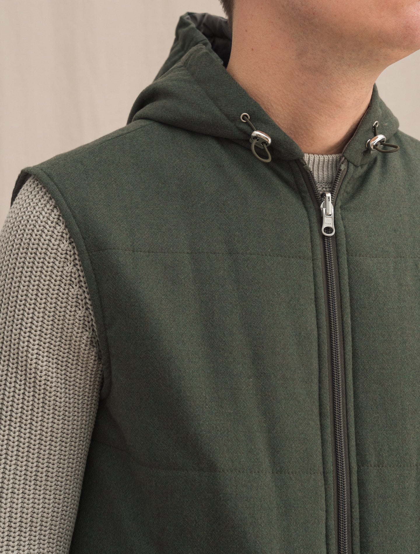 Cashmere hooded Reversible Vest Green | Gabucci