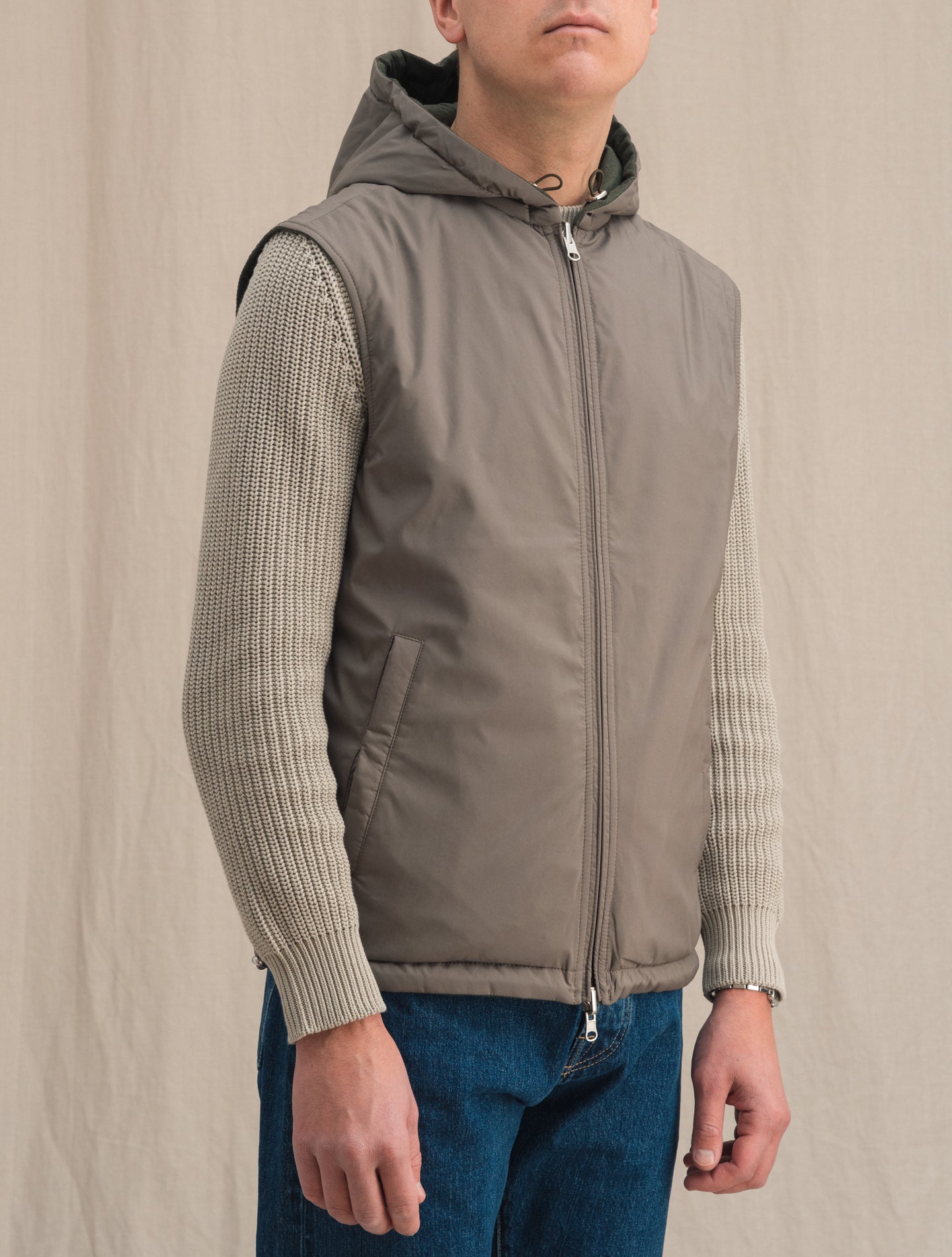 Cashmere hooded Reversible Vest Green | Gabucci