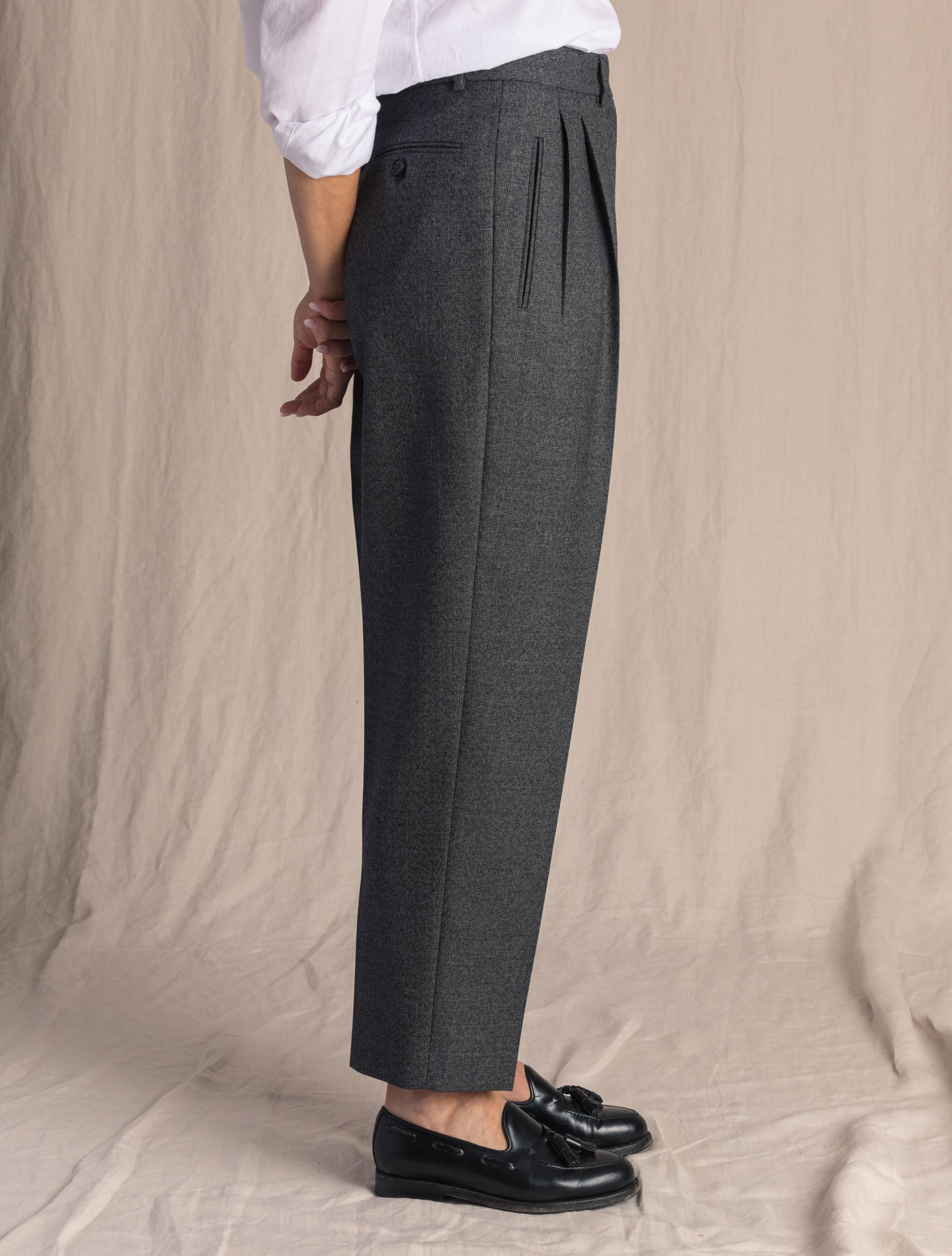 Charcoal Pleated Wool Trouser | Gabucci