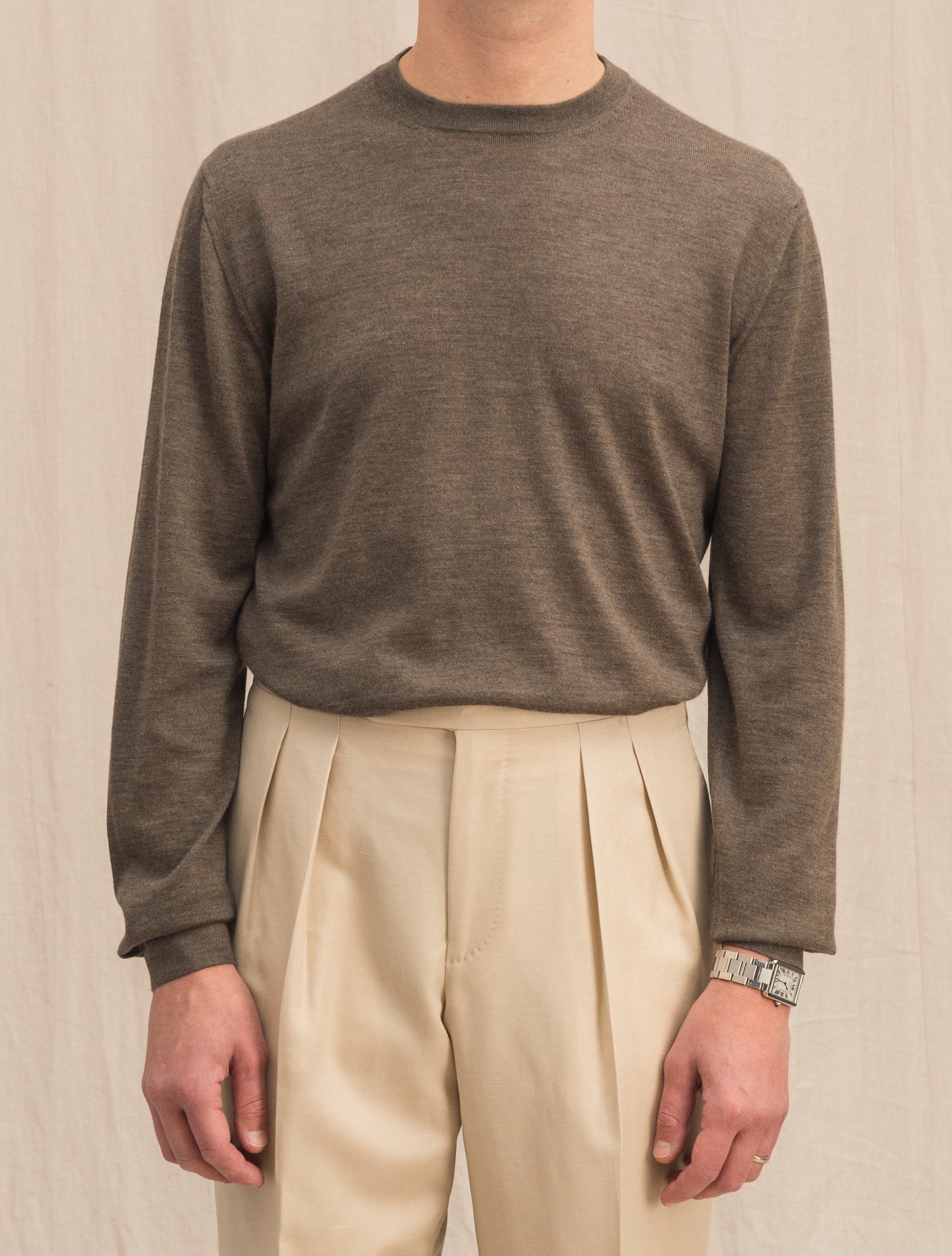 Fine Knitted Cashmere Crewneck Sweater Brown | Gabucci