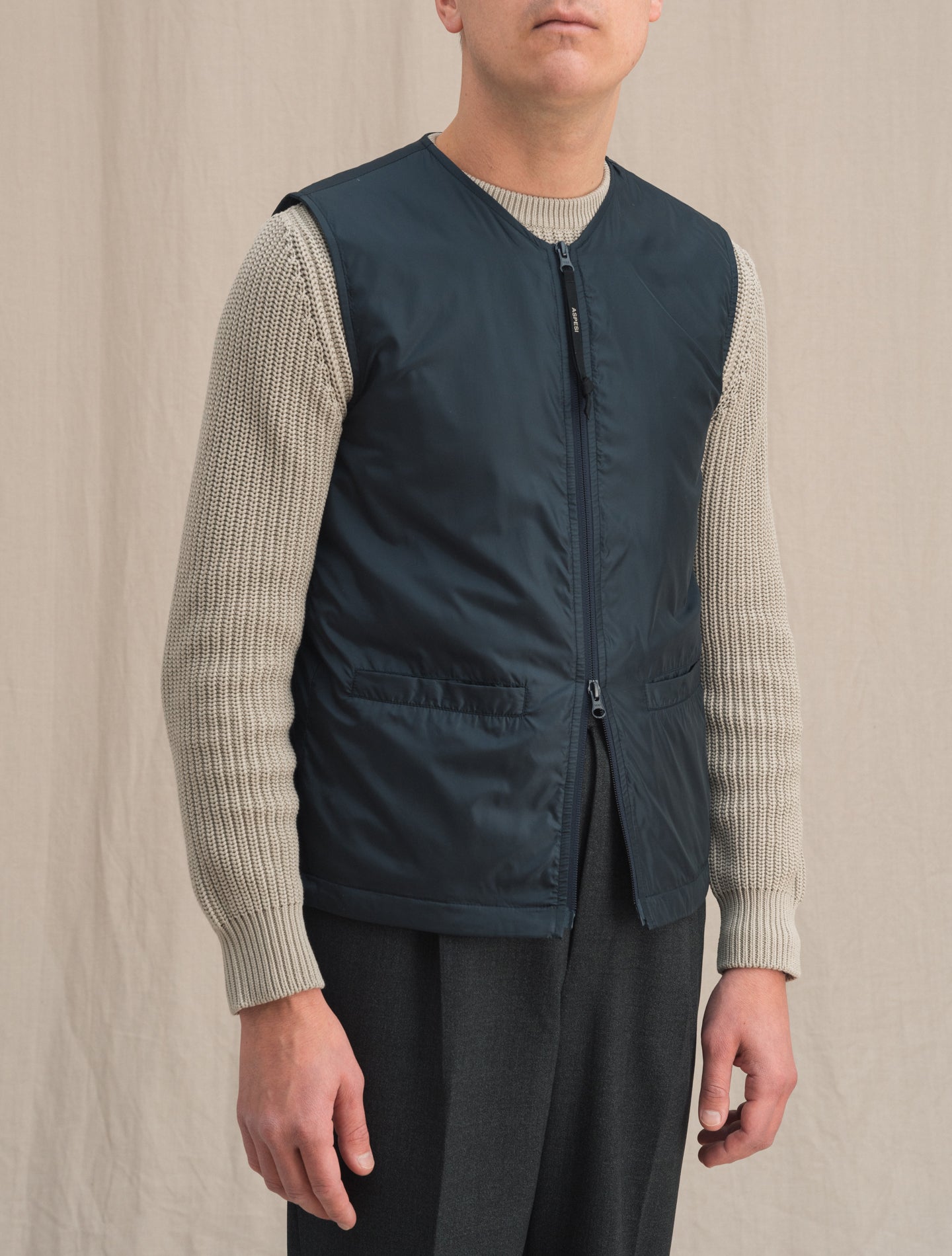 Minimo Nylon Vest Navy | Gabucci