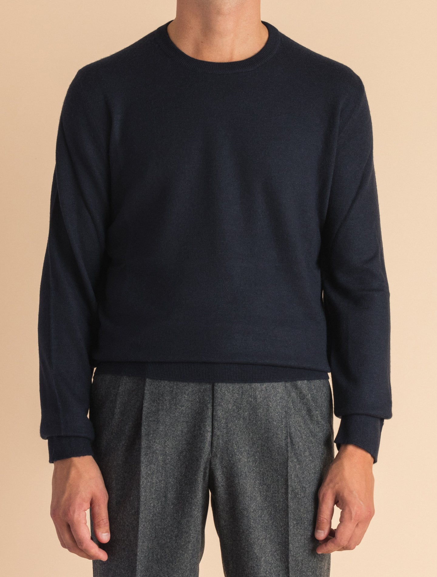 Navy Cashmere Round Neck Sweater | Gabucci