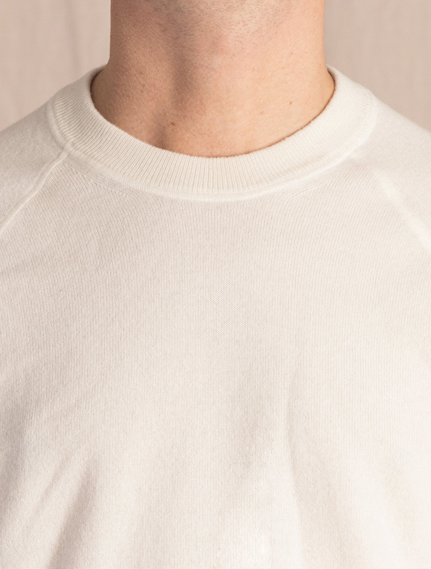 Off White Raglan Cashmere Crewneck | Gabucci