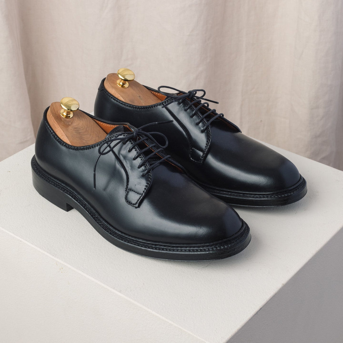 US 6 / Black / Cordovan US 6 / Black / Cordovan