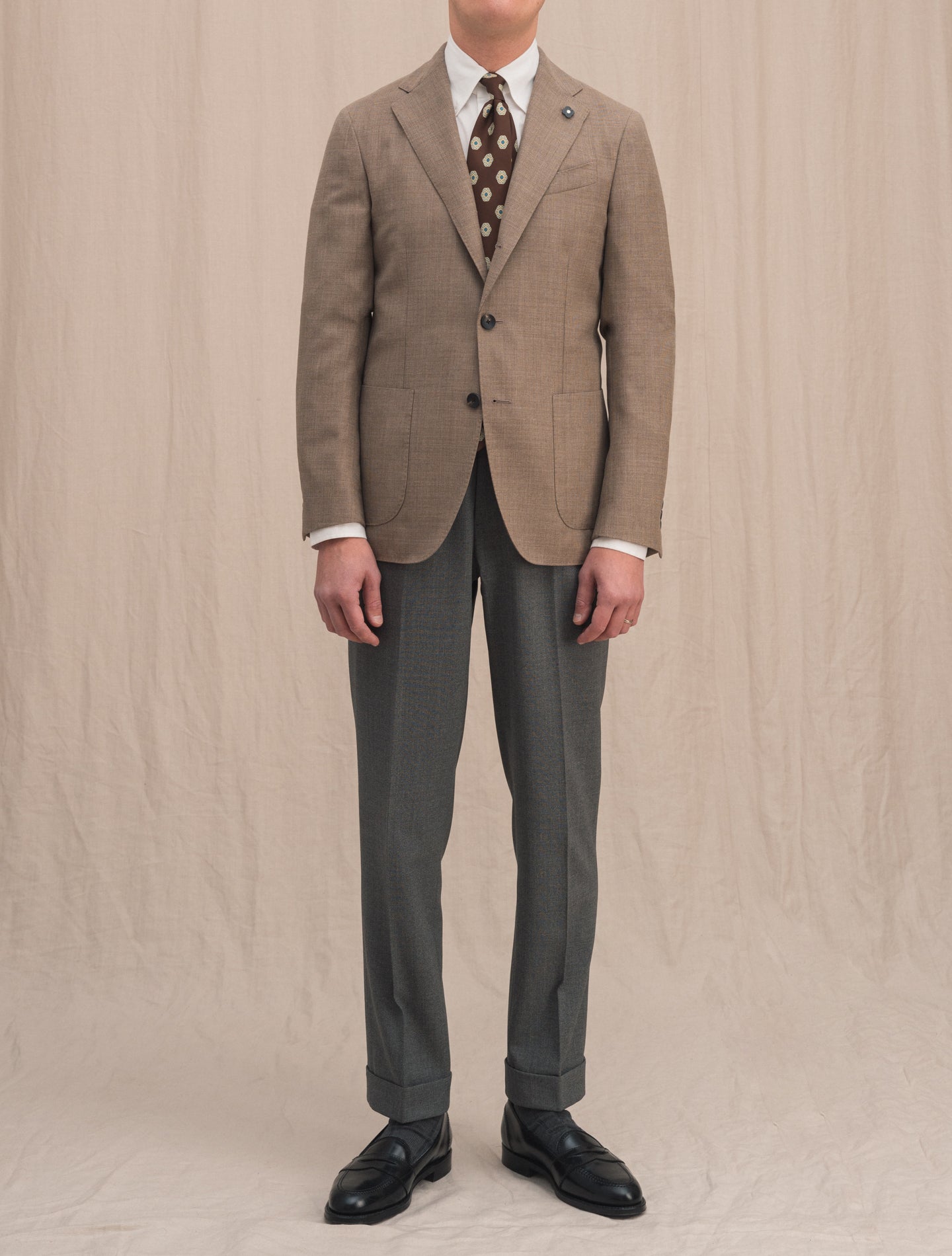 Single Breasted Rolling 2.5 Button Jacket Beige Lardini Jackets 46